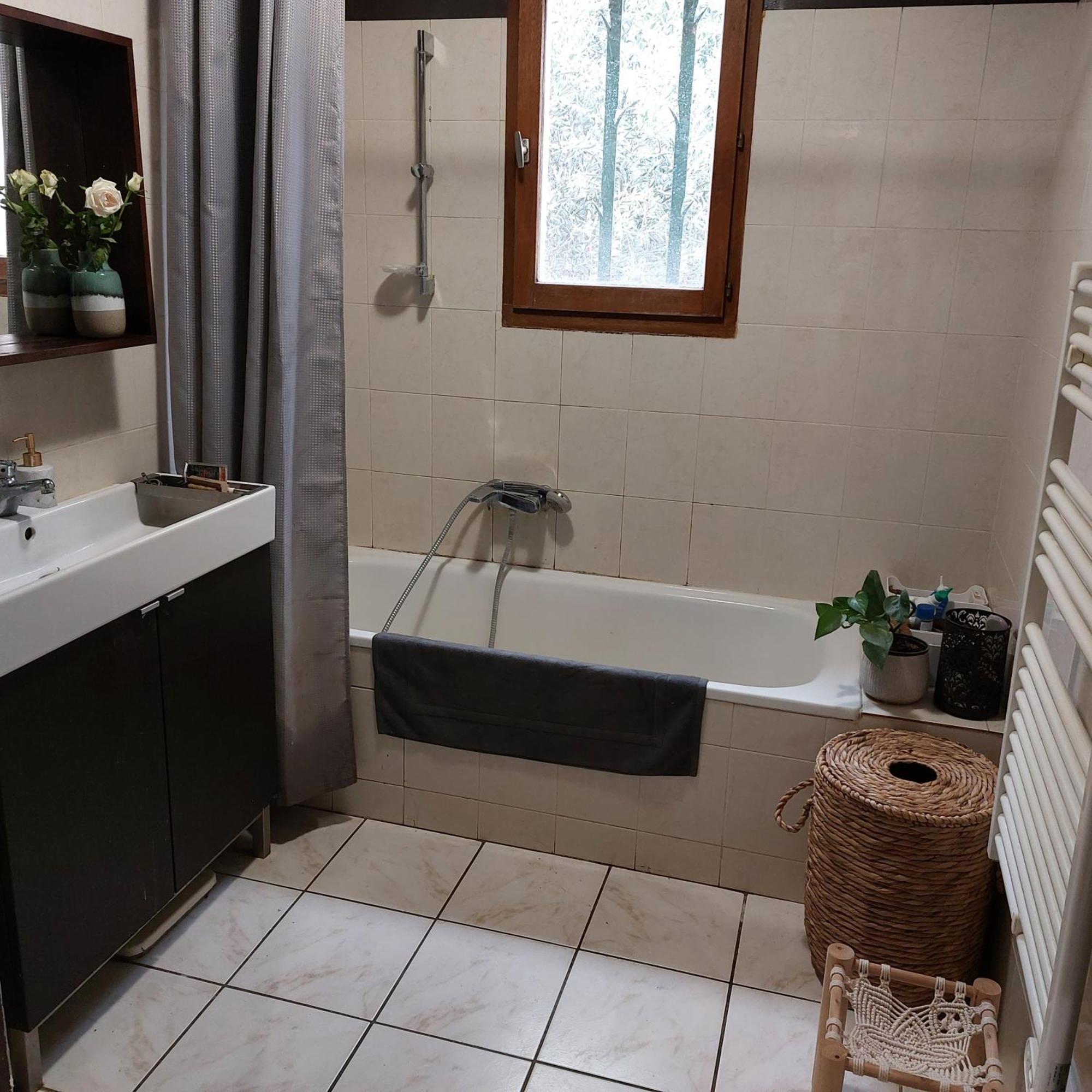 Volx Villa 80 M2 Jardin Terrasse 3 Chambres Provence מראה חיצוני תמונה
