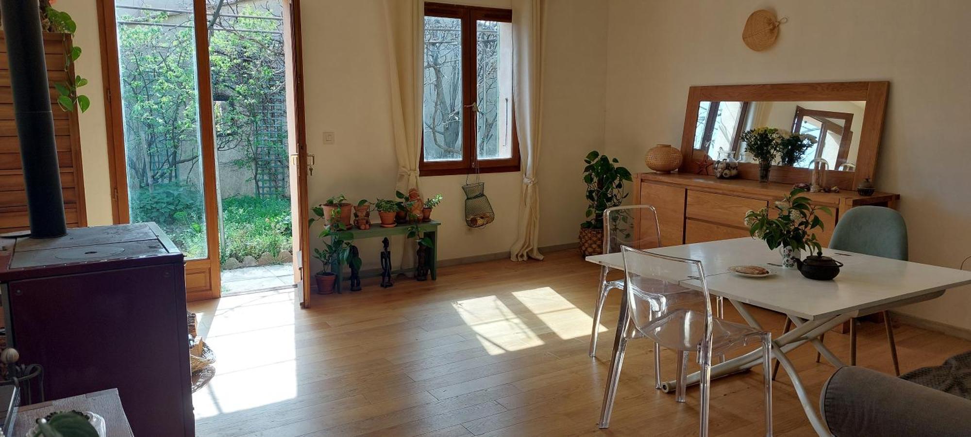 Volx Villa 80 M2 Jardin Terrasse 3 Chambres Provence מראה חיצוני תמונה